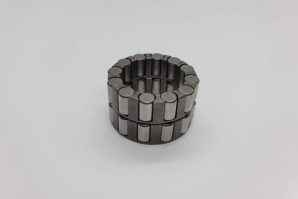Left Case Retainer with Bearings Set